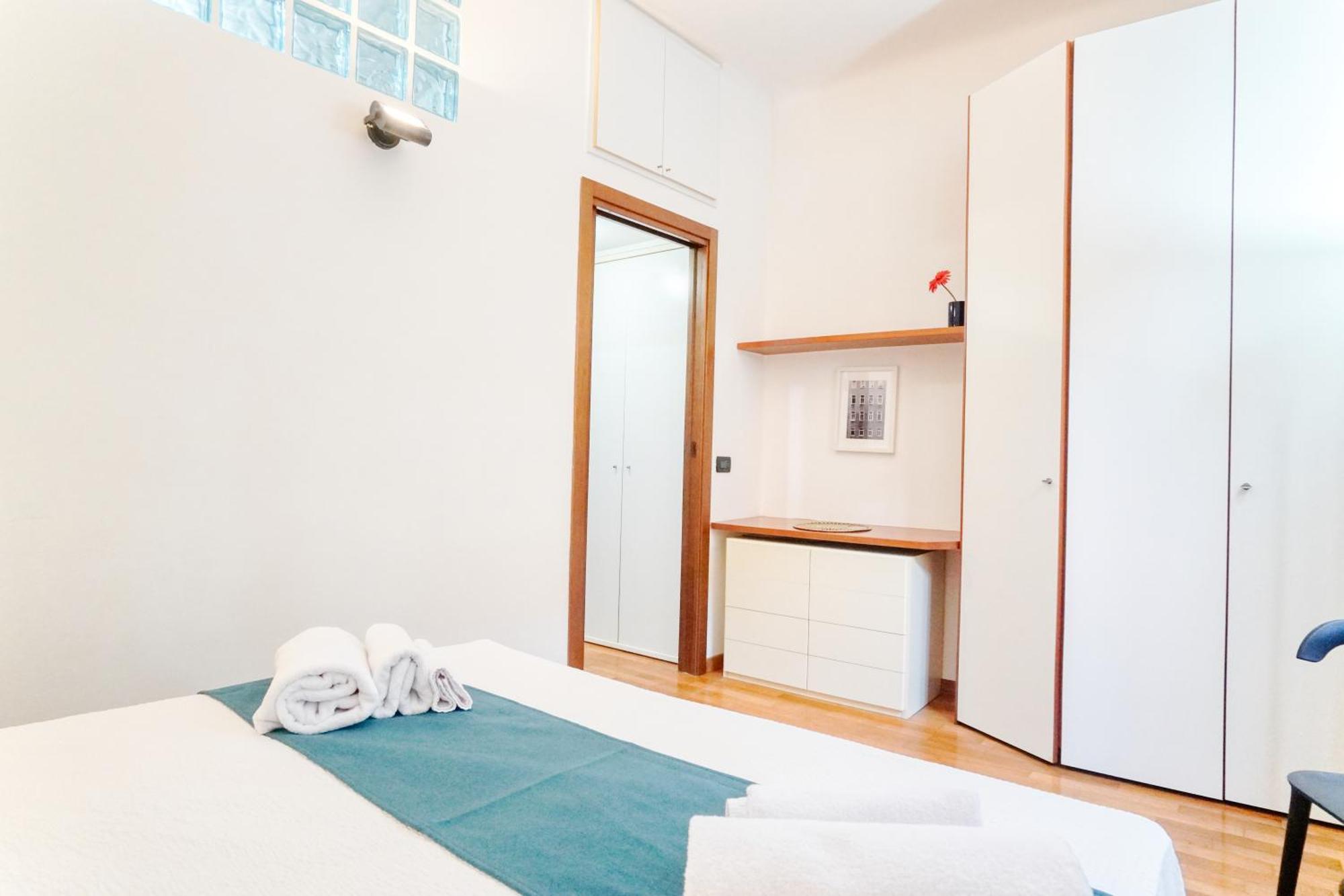 Apartment Loreto Cozy One Bedroom - 50 Mt From M1 Pasteur Metro Station Milan